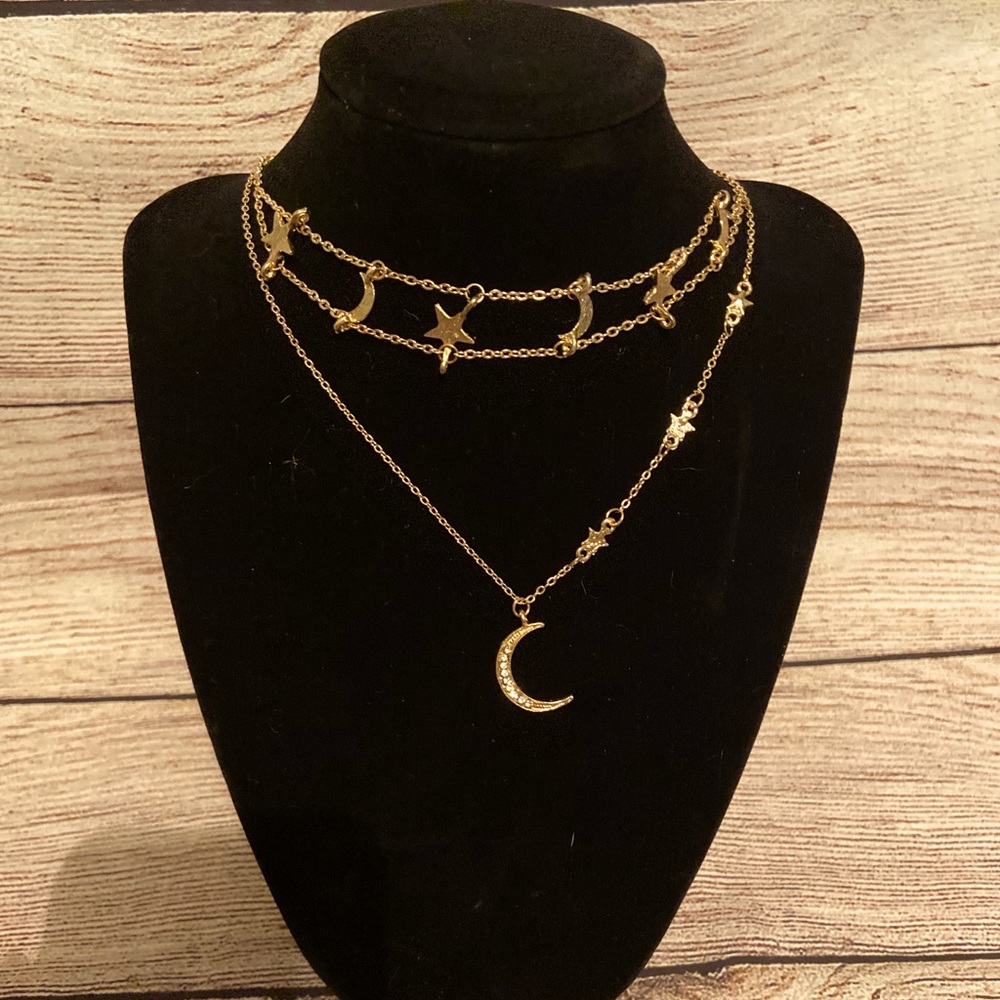 Choker necklace